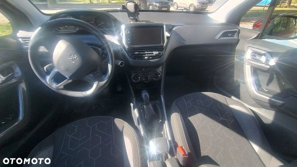 Peugeot 2008 PureTech 110 Stop&Start Style - 23