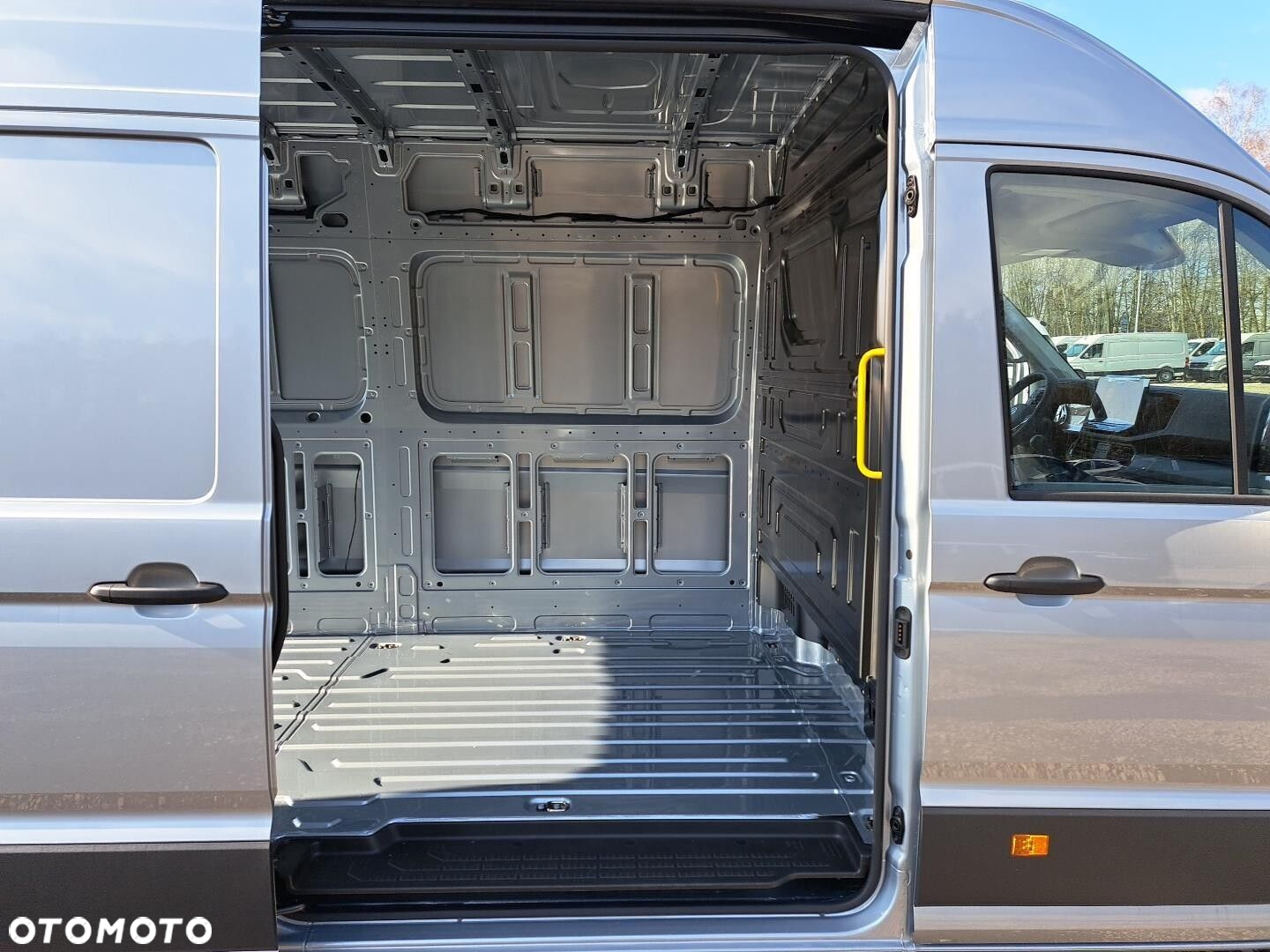Volkswagen Crafter Furgon 4490 - 16