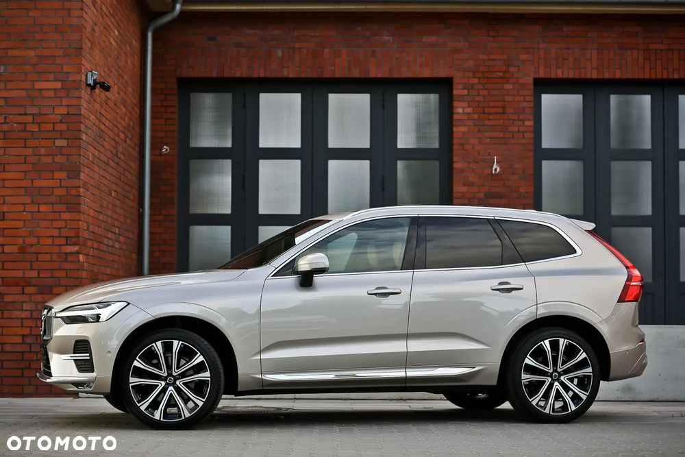 Volvo XC 60 B4 D AWD Ultimate Bright - 9