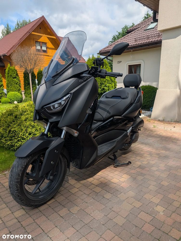 Yamaha X-max - 1