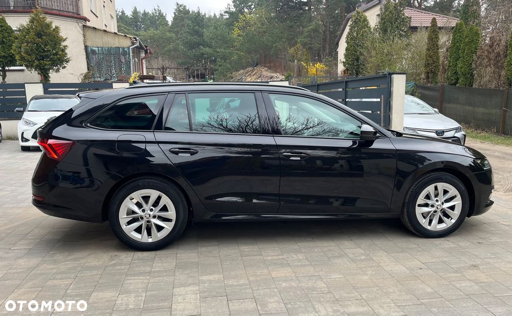 Skoda Octavia 2.0 TDI Style DSG - 6