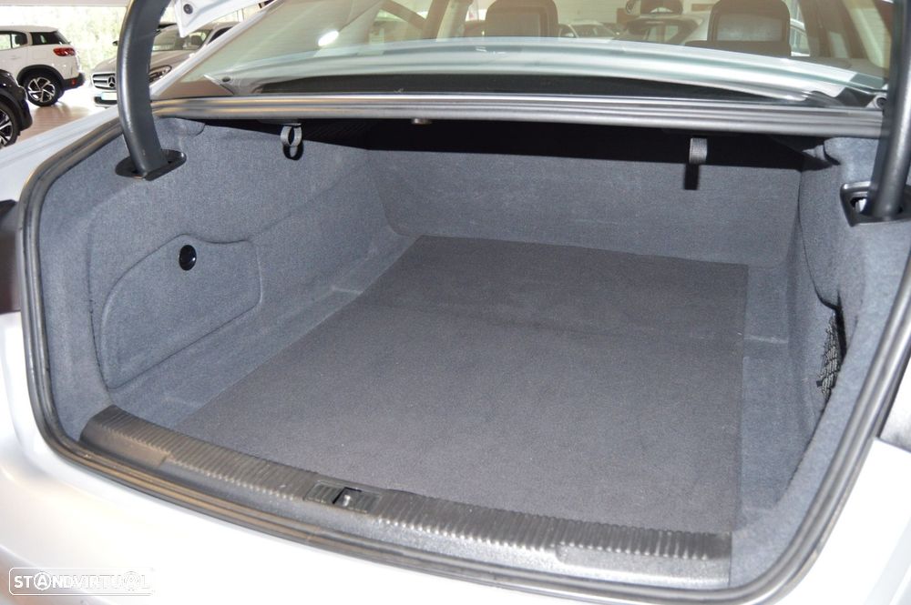 Audi A6 2.0 TDI S-line Multitronic - 26