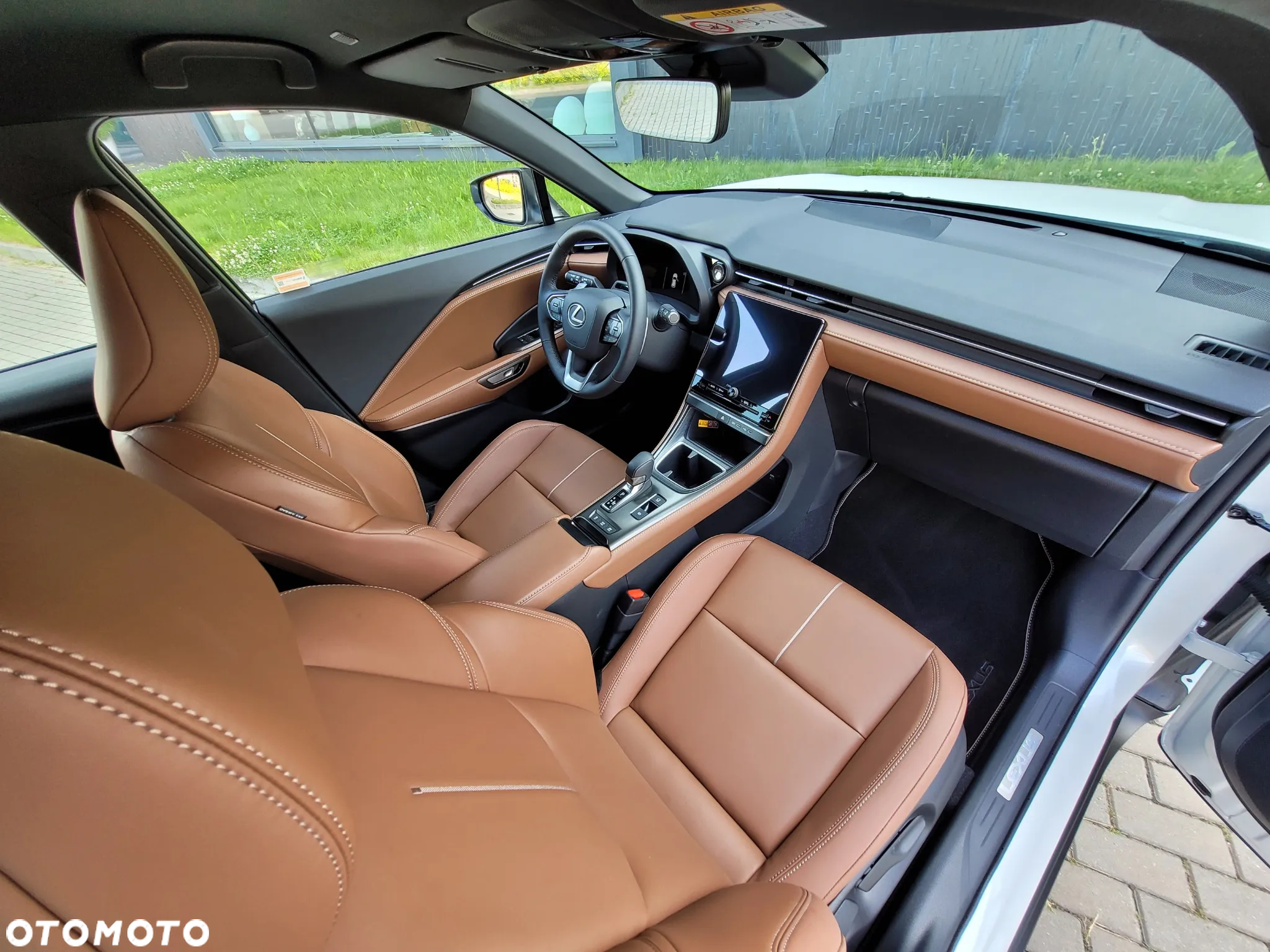 Lexus LBX 1.5 Hybrid Relax AWD - 4