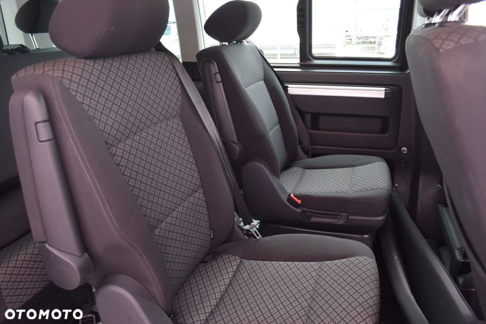 Volkswagen California - 36