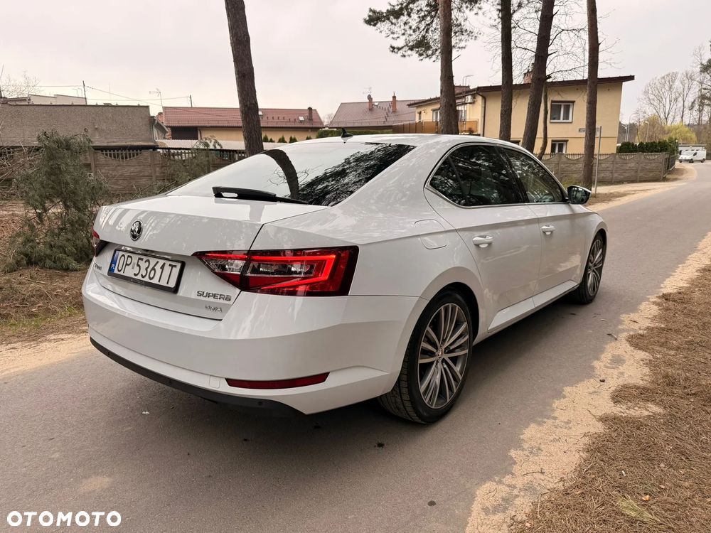 Skoda Superb 2.0 TDI 4x4 Style DSG - 2