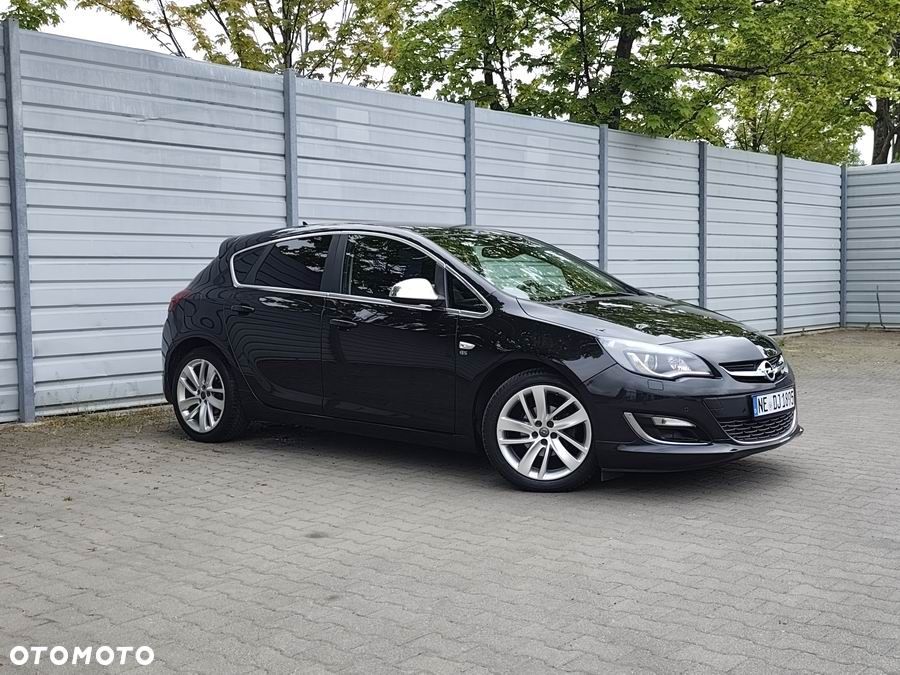 Opel Astra 1.4 Turbo Cosmo - 3