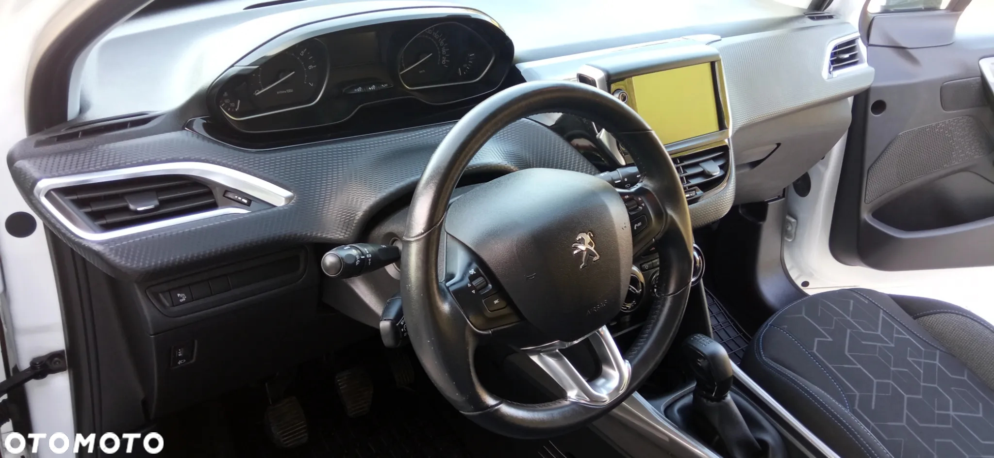 Peugeot 2008 PureTech 82 Style - 19