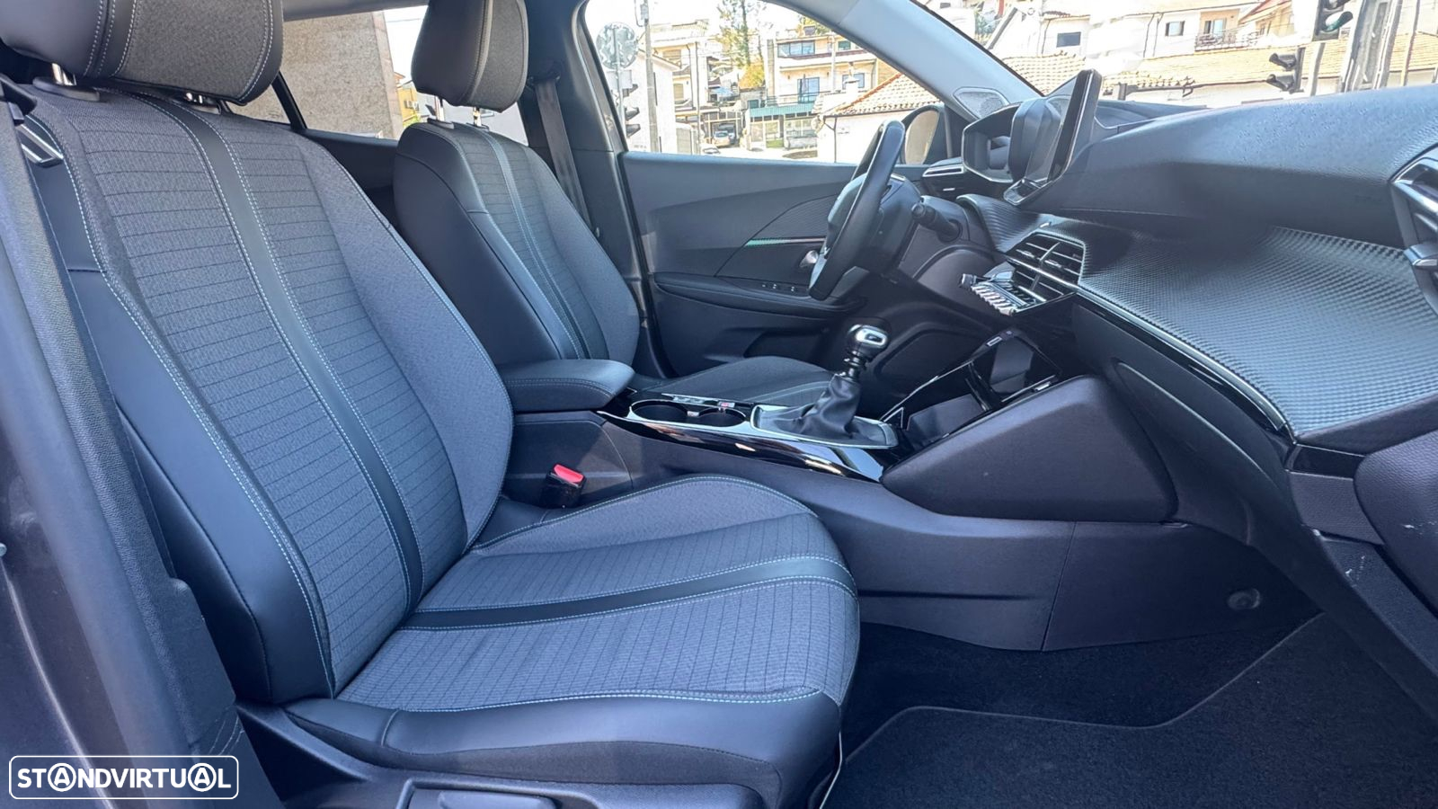 Peugeot 2008 1.2 PureTech Allure Pack - 15