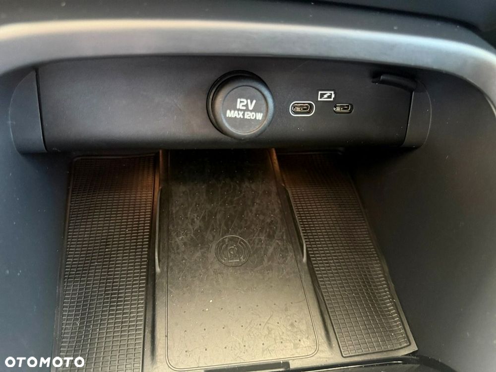 Volvo XC 40 - 35