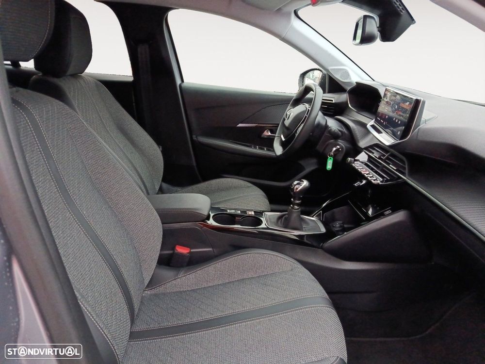 Peugeot 208 1.2 PureTech Allure - 15