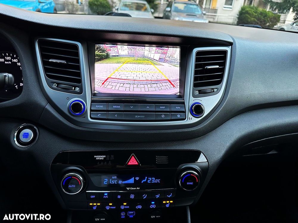 Hyundai Tucson blue 1.7 CRDi 2WD DCT Style - 16