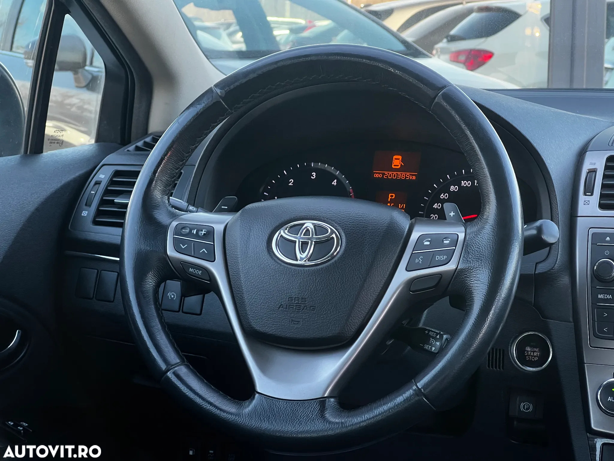 Toyota Avensis - 10