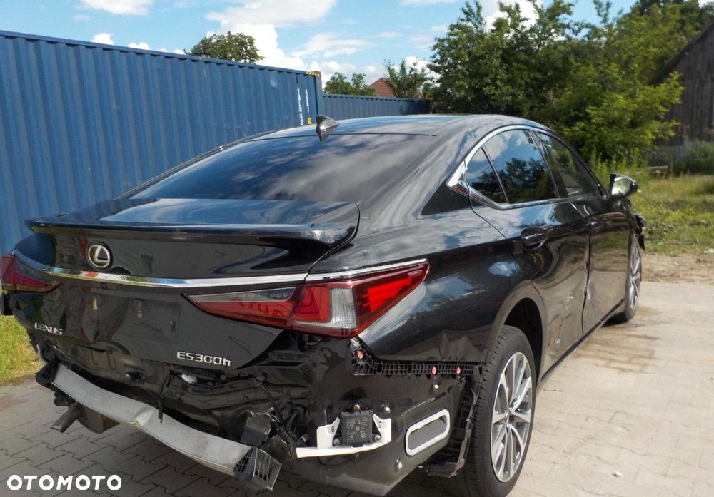 Lexus ES - 14