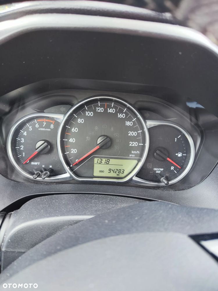 Toyota Yaris 1.33 Selection Passion - 10