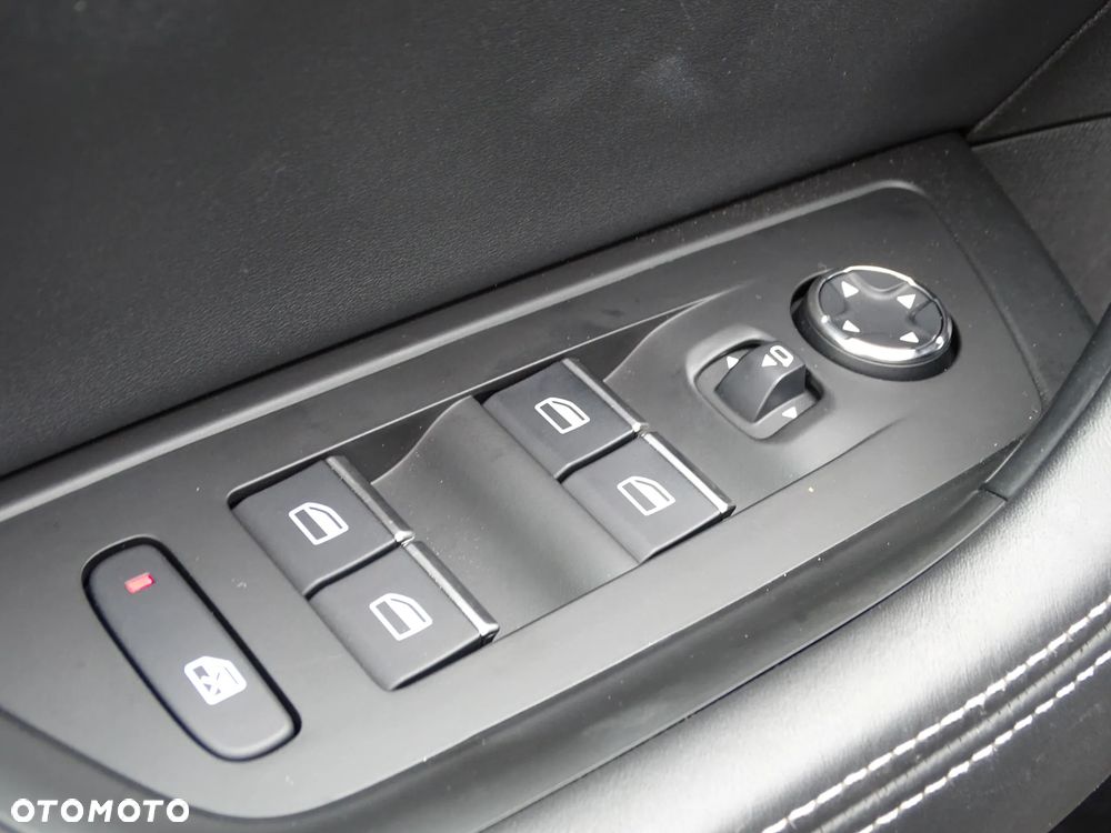 Peugeot 508 180 e-EAT8 GT - 34