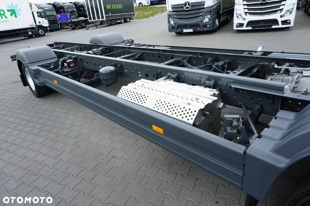 Mercedes-Benz ATEGO / 1224 / ACC / EURO 6 / PODWOZIE DO ZABUDOWY / DŁ. 7,6 M - 26