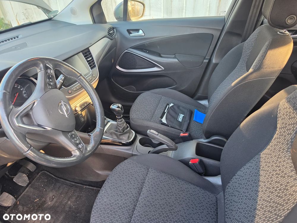 Opel Crossland - 18
