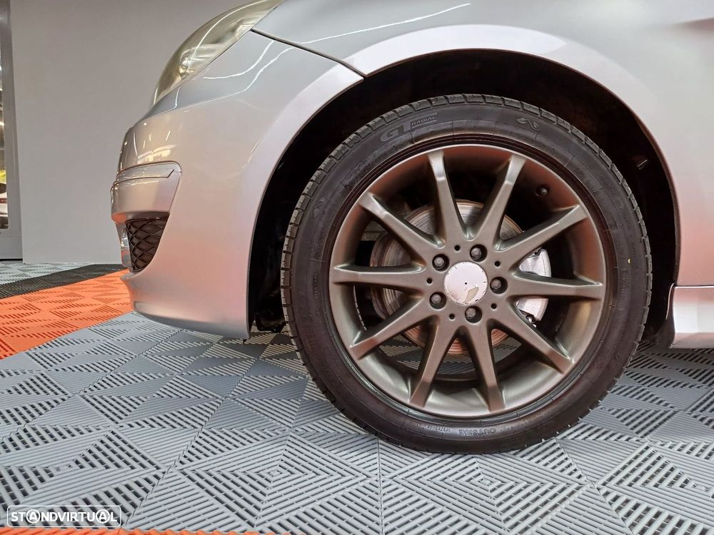 Mercedes-Benz B 180 CDI - 8