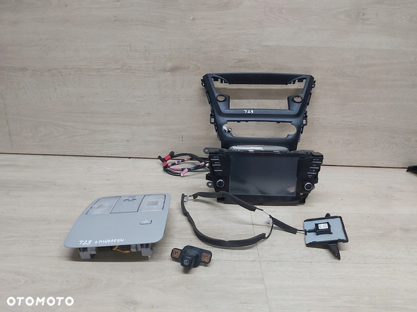 Toyota AVENSIS T27 LIFT Radio nawigacja Antena GPS moduł Harmann Kamerka