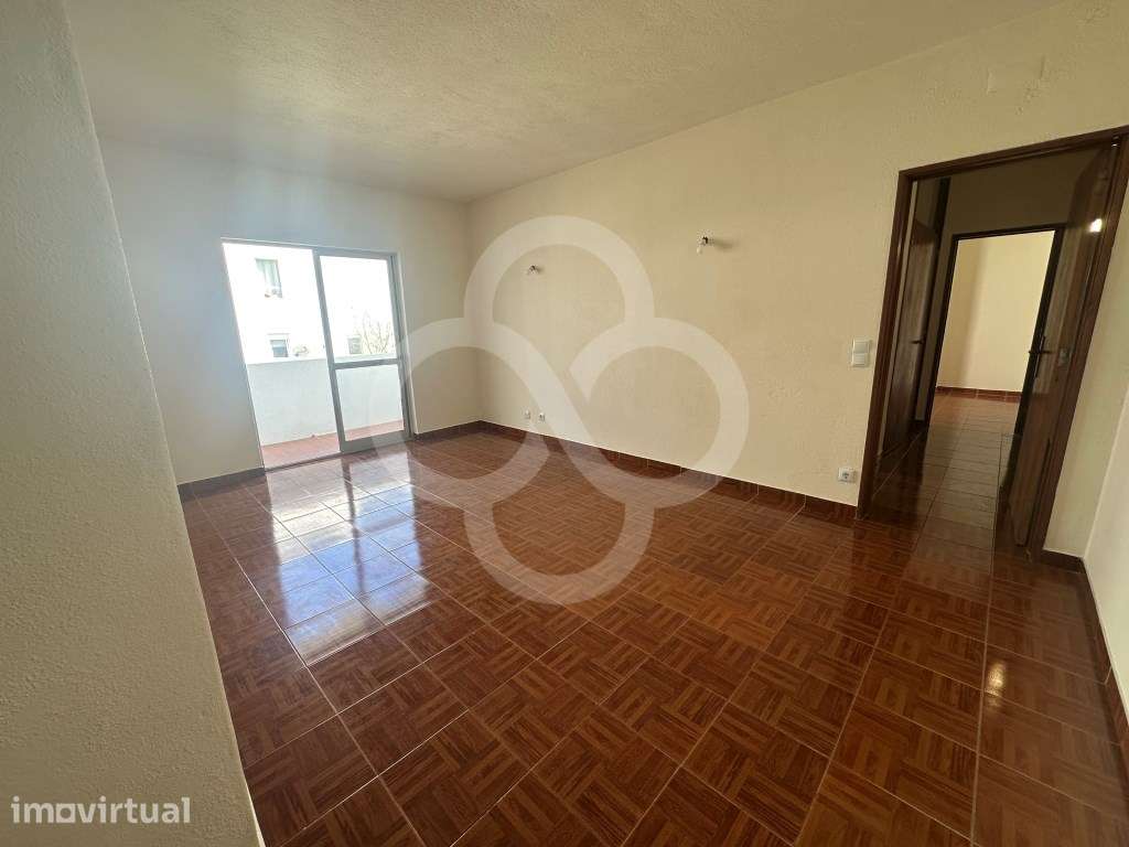 Apartamento T2 na Guia, Cascais, com 71,40m² e localização privileg... - Grande imagem: 3/13