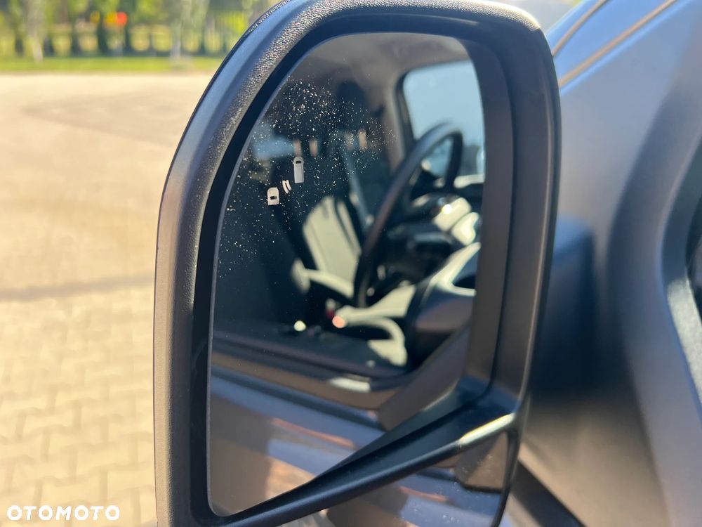 Ford Tansit Custom - 37