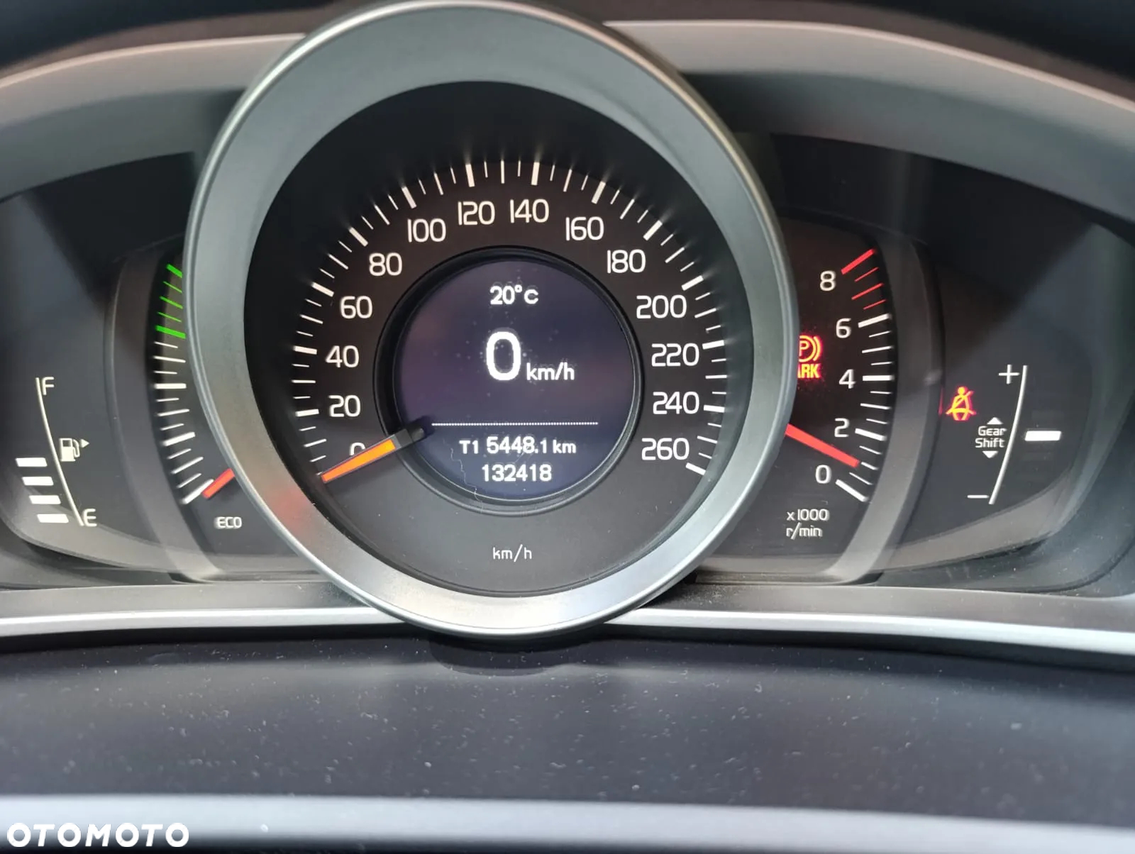 Volvo V40 T2 Momentum - 8