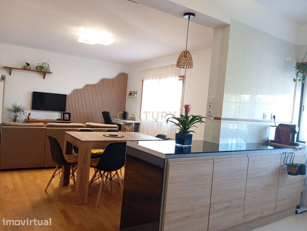 Apartamento T2 para Venda em Casal de Cambra, com Garagem e Arrecadaçã - Grande imagem: 4/13
