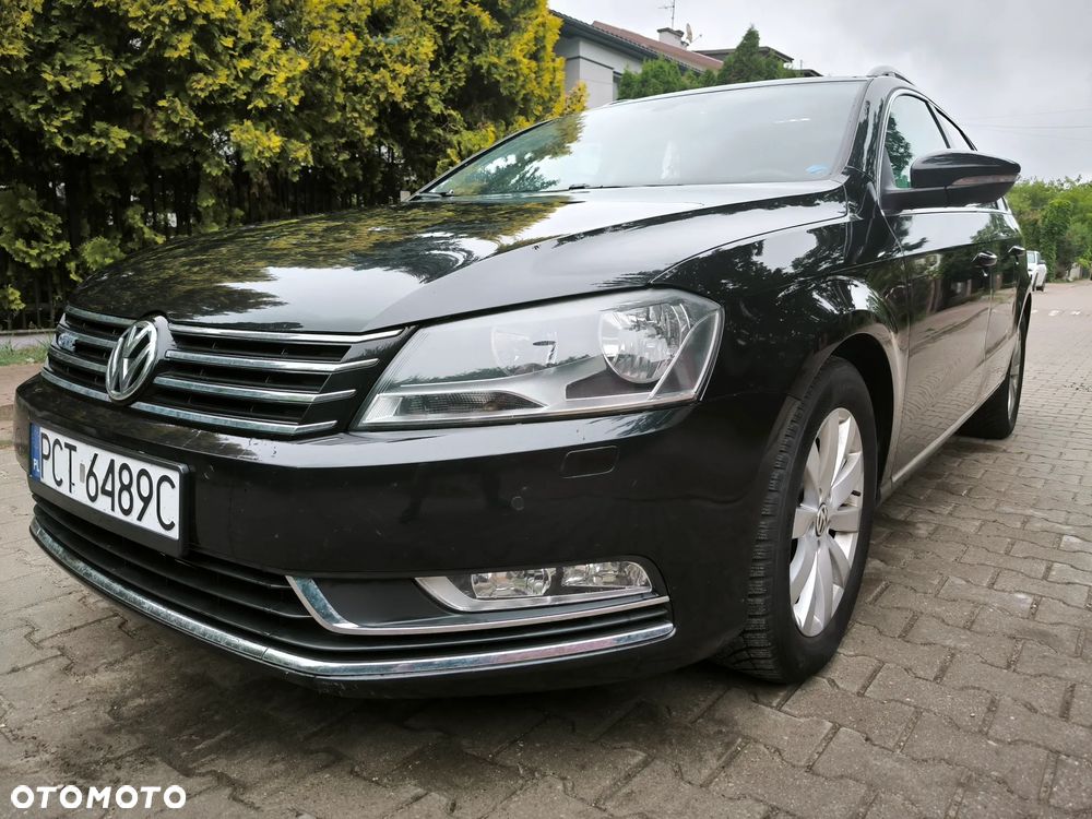 Volkswagen Passat - 1