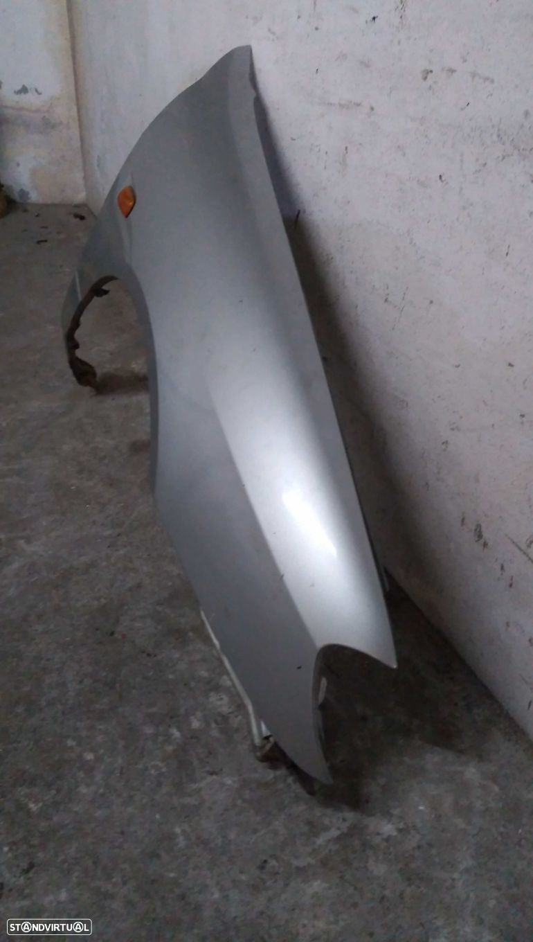 Guarda Lamas Dto Nissan Primera (P11) - 4