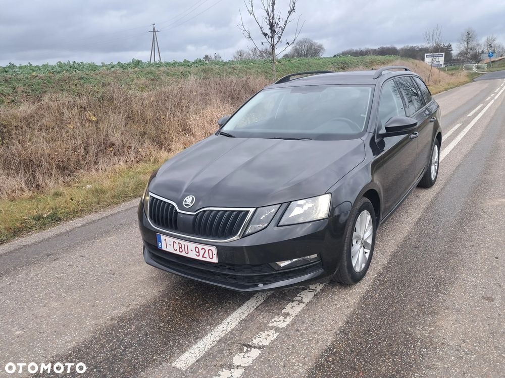 Skoda Octavia 1.6 TDI Premium Edition - 6