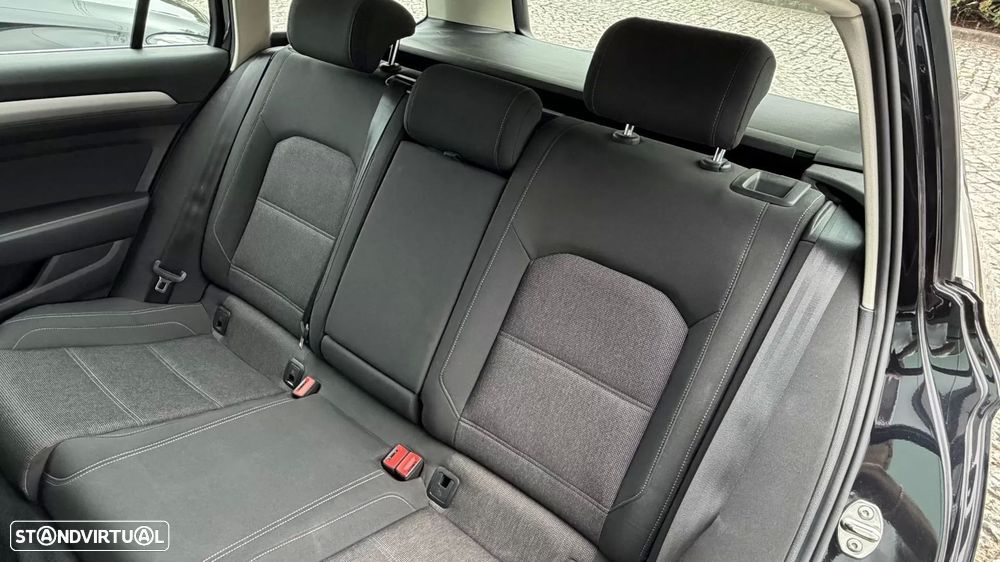 Volkswagen Passat Variant 1.6 TDI Confortline — fotografia 12