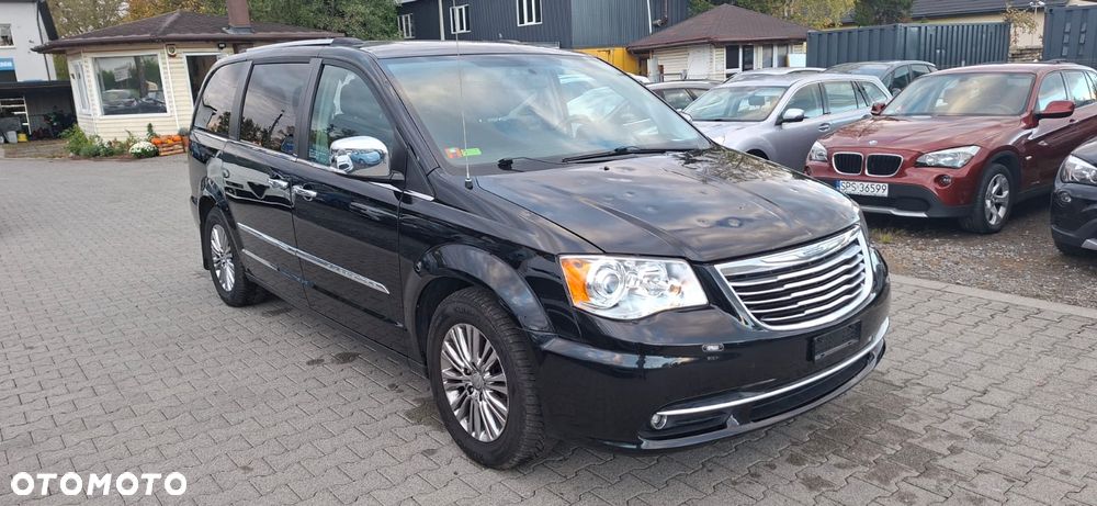 Chrysler Town & Country 3.6 Limited - 1
