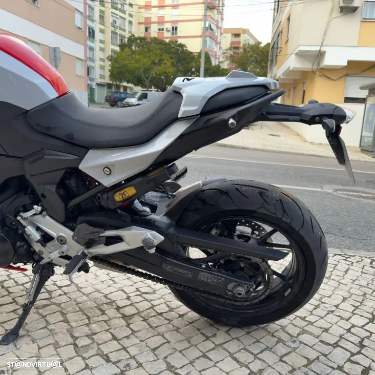 BMW F 900 R - 6