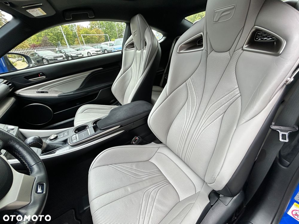 Lexus RC F Prestige - 17