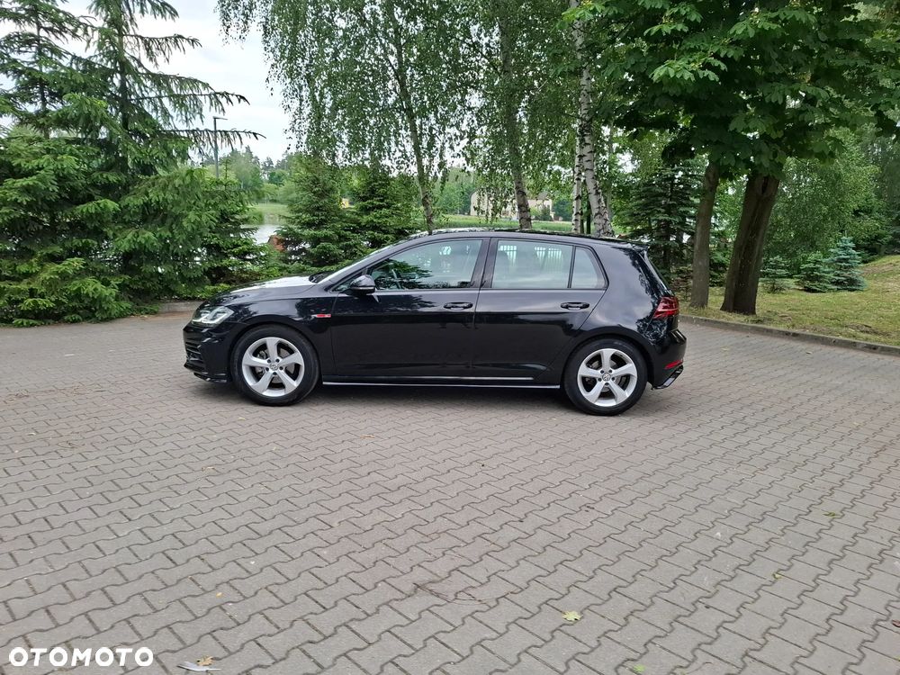 Volkswagen Golf 2.0 TDI R-Line DSG - 15