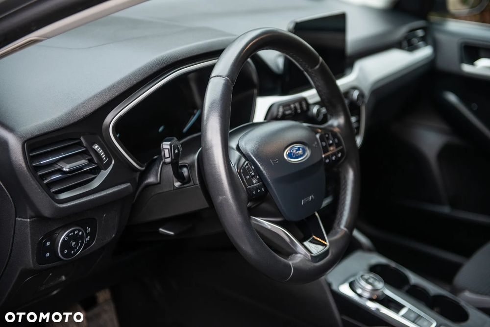 Ford Focus 1.5 EcoBlue Start-Stopp-System TITANIUM - 20