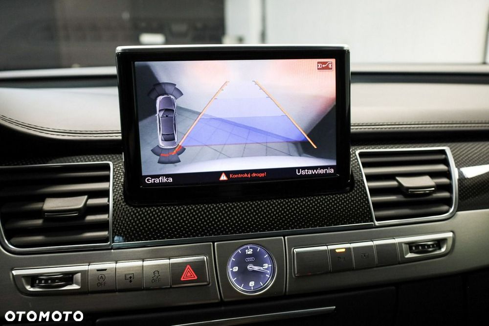 Audi S8 - 26