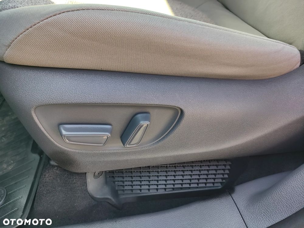 Toyota Sienna - 33