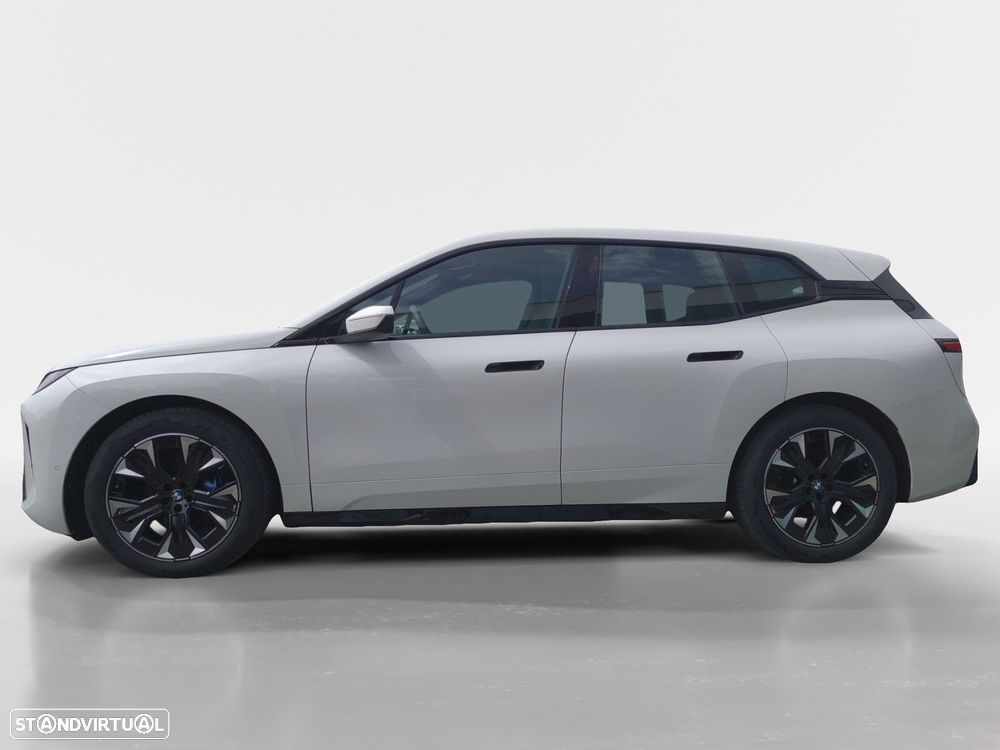 BMW iX xDrive 45 Pack Desportivo - 2