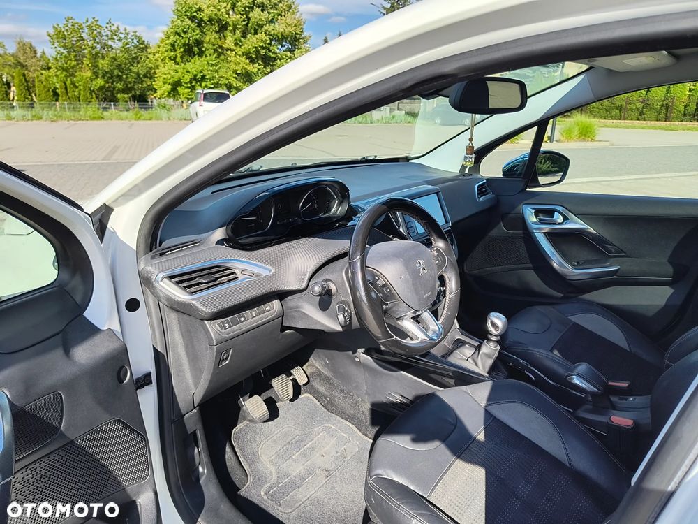 Peugeot 2008 1.6 BlueHDi Allure - 14
