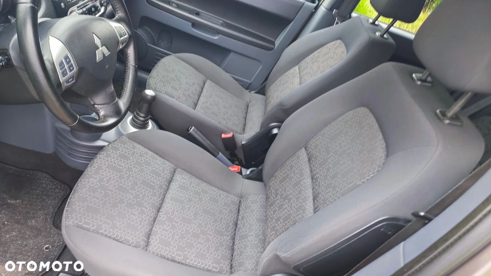 Mitsubishi Colt 1.3 Intense - 9