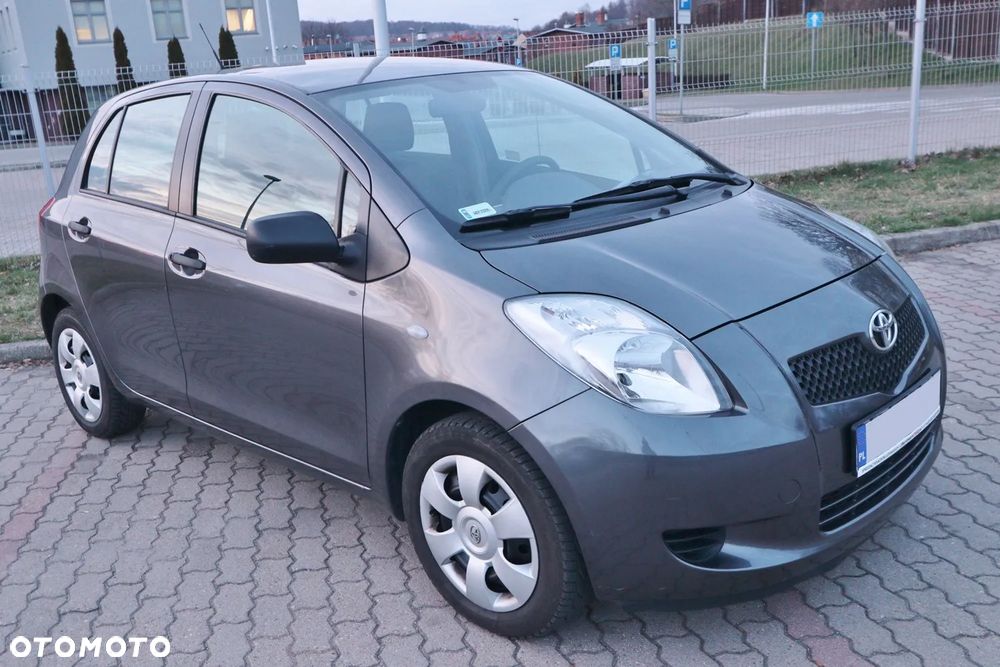 Toyota Yaris 1.3 Luna A/C - 4