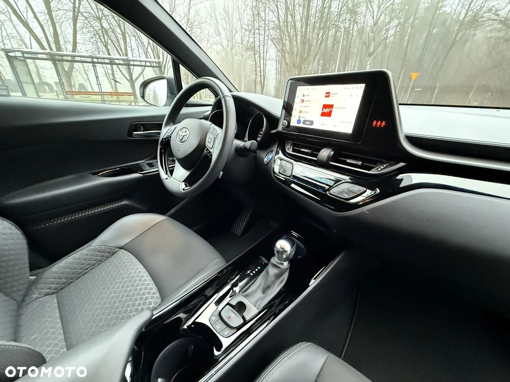 Toyota C-HR 2.0 Hybrid Style - 24