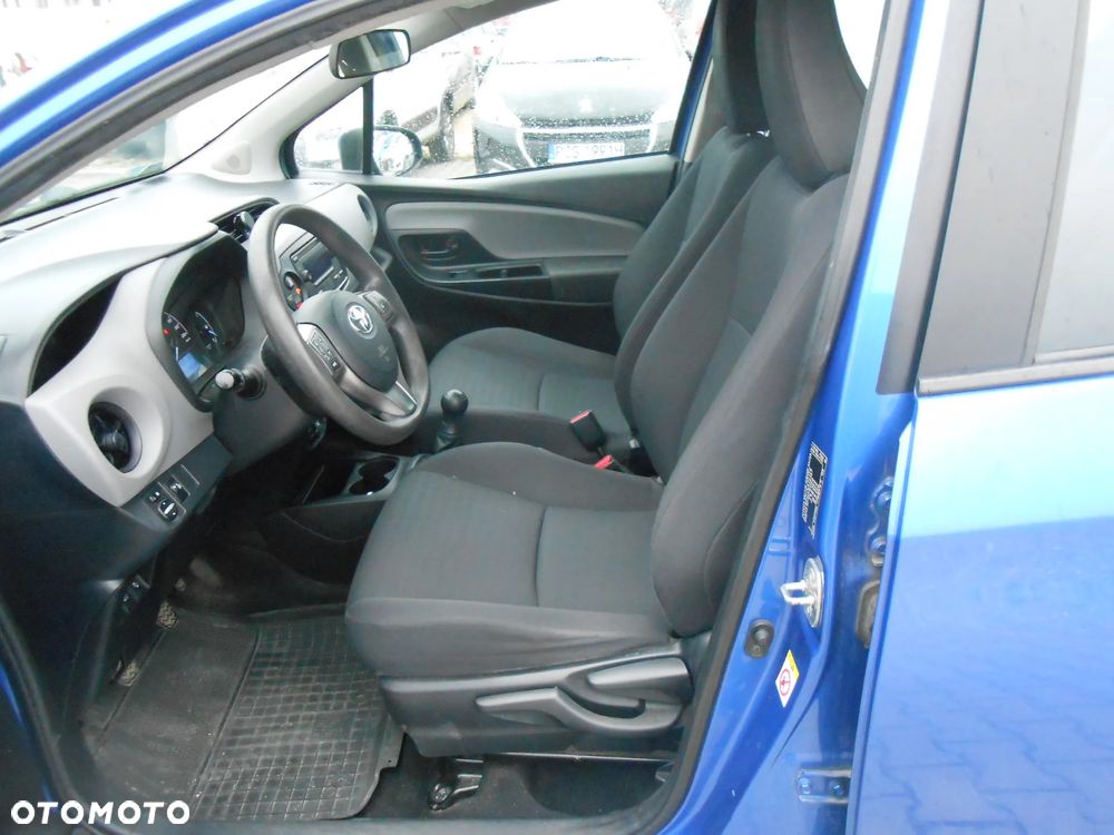 Toyota Yaris 1.0 Life EU6 - 11