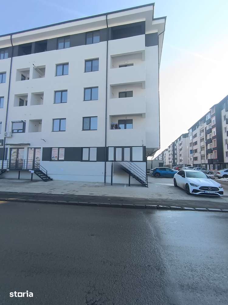 Apartament 2 camere,cu lift,zonaMilitari Residence, str Sg Ilie Petre — fotografia 3