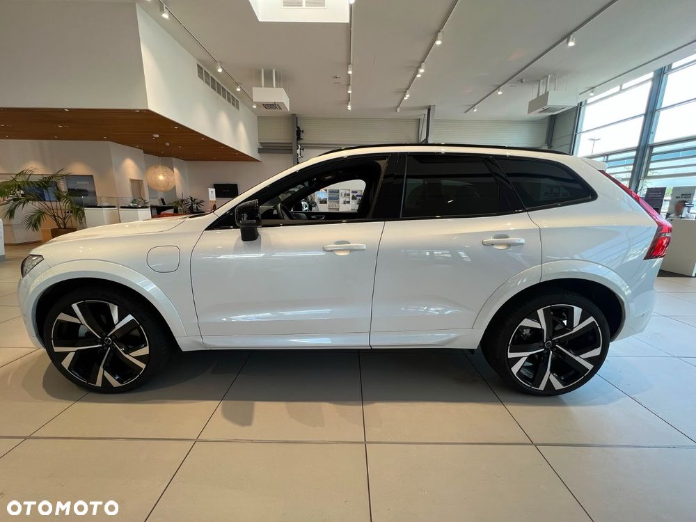 Volvo XC 60 T8 Plug-In Hybrid AWD Plus Black Edition - 10