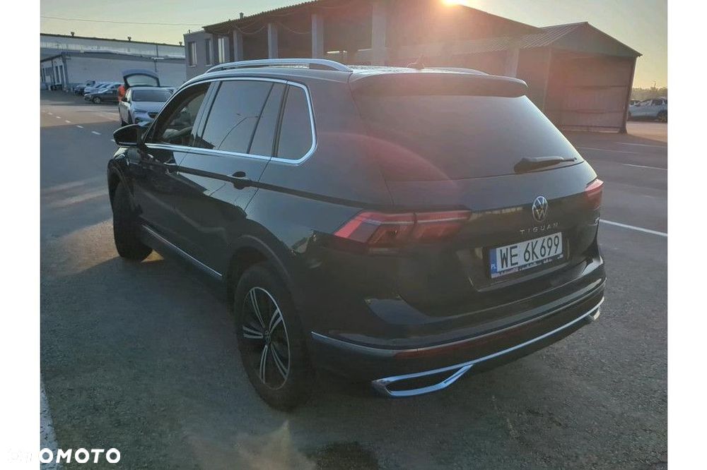 Volkswagen Tiguan 2.0 TSI 4Mot Elegance DSG - 2
