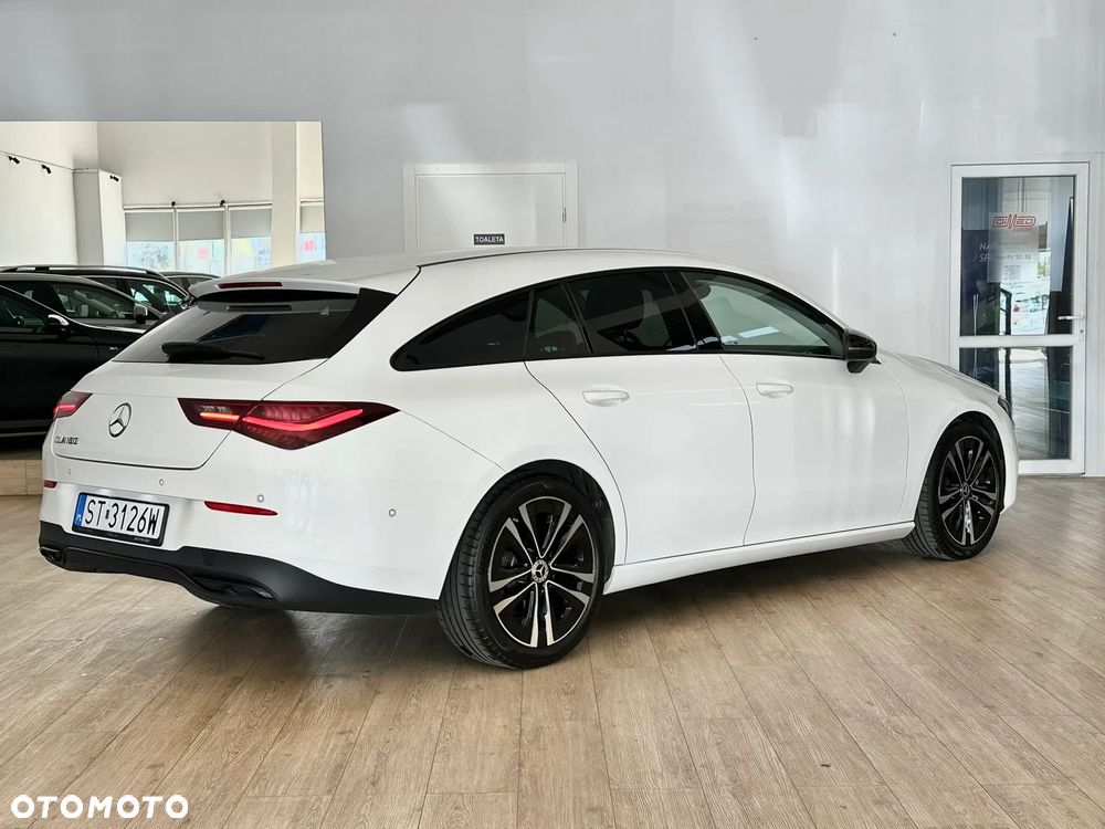 Mercedes-Benz CLA 180 mHEV Progressive 7G-DCT - 2