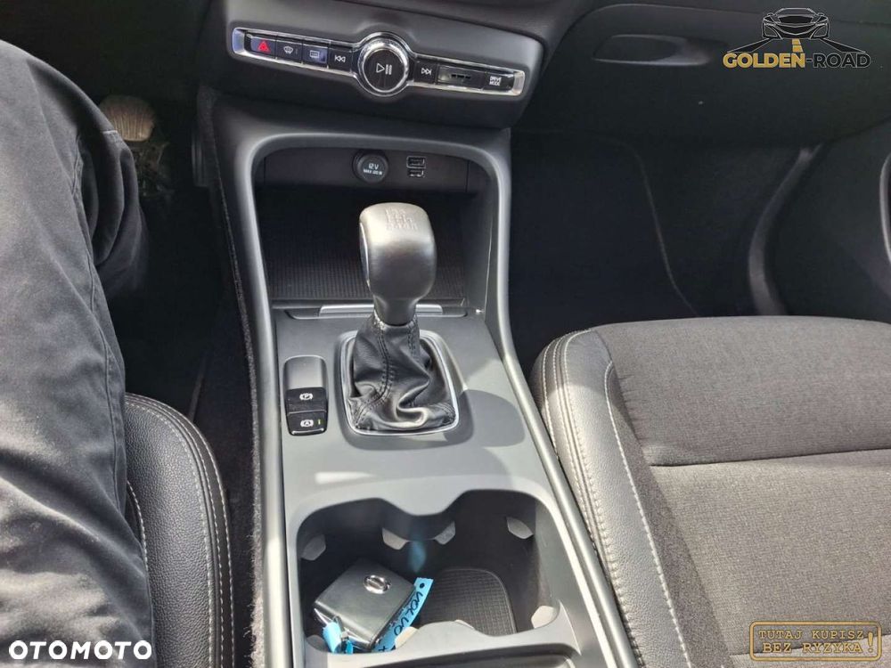 Volvo XC 40 - 19