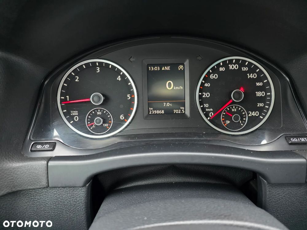 Volkswagen Tiguan 2.0 TDI DPF 4Motion BlueMotion Technology DSG Lounge Sport & Style - 34